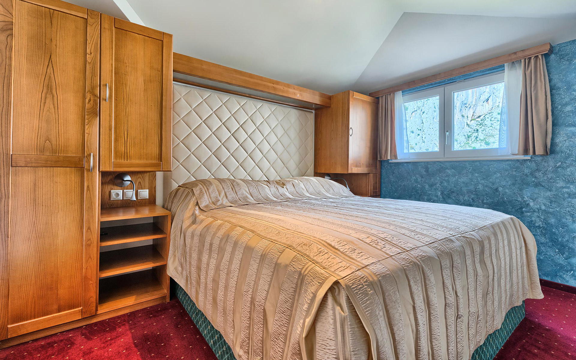 Suite with river view